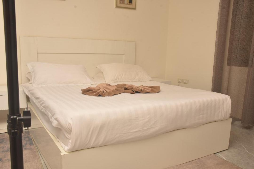 Crown Hotel Τζούμπα Εξωτερικό φωτογραφία