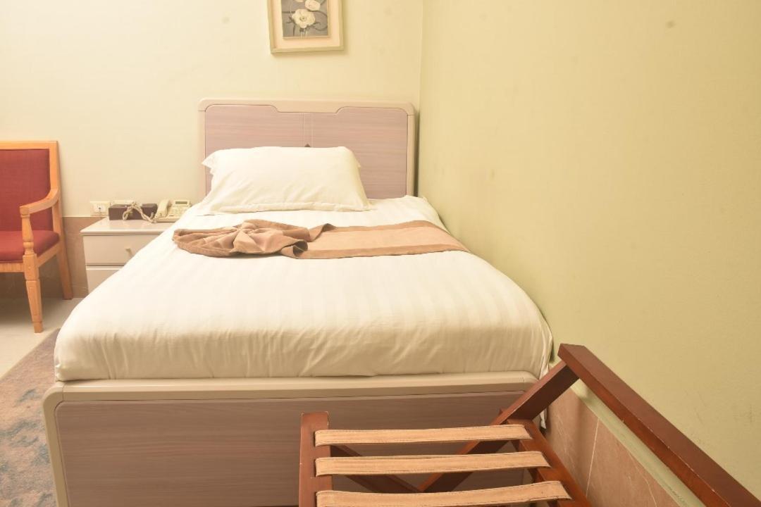 Crown Hotel Τζούμπα Εξωτερικό φωτογραφία